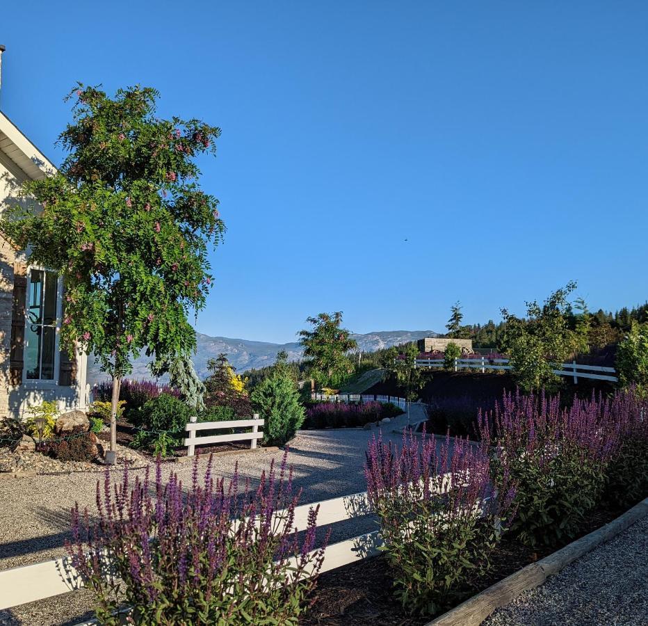 Bed and Breakfast Autumn Lane Farm&Gardens West Kelowna Exterior foto