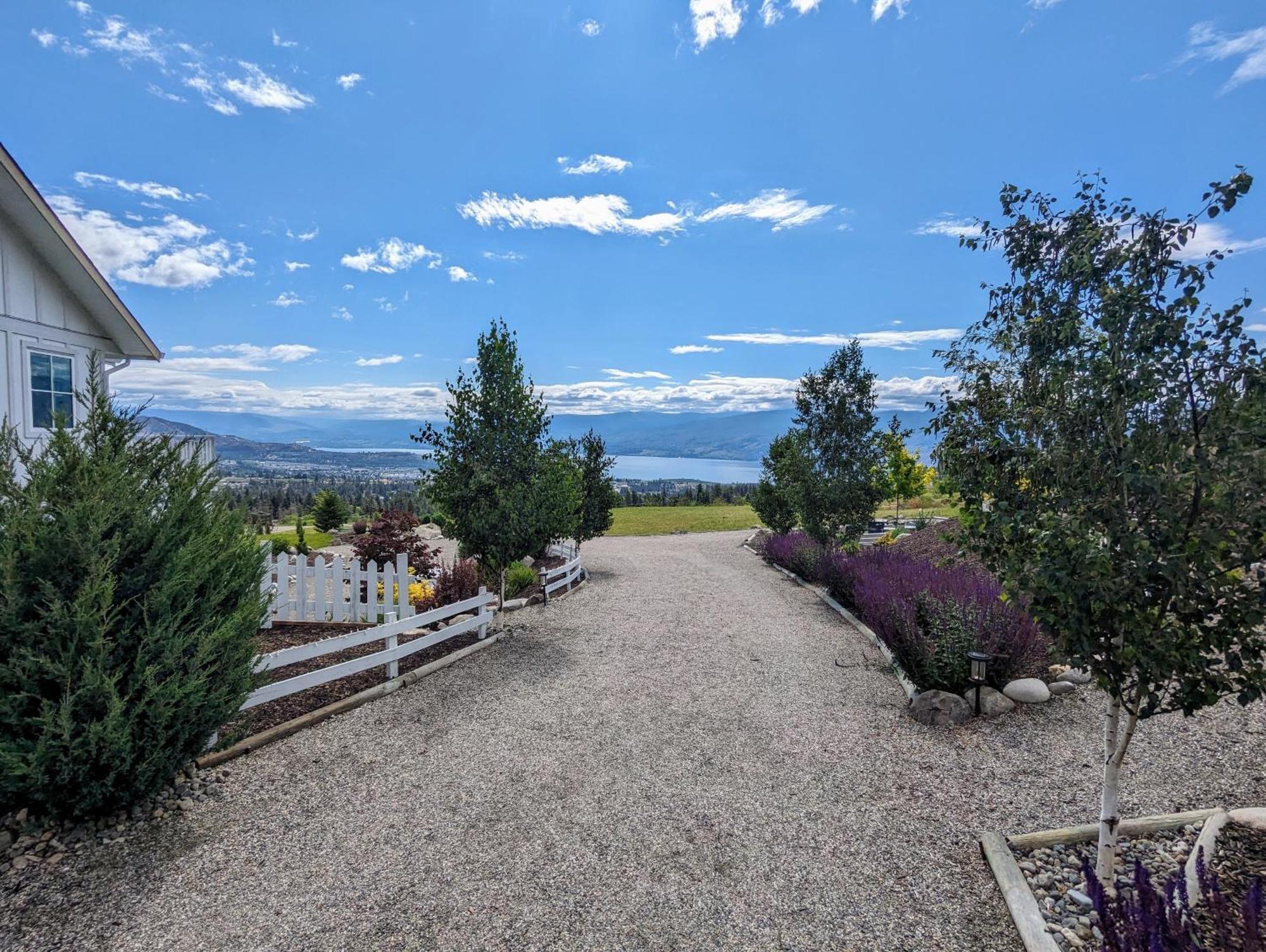 Bed and Breakfast Autumn Lane Farm&Gardens West Kelowna Exterior foto